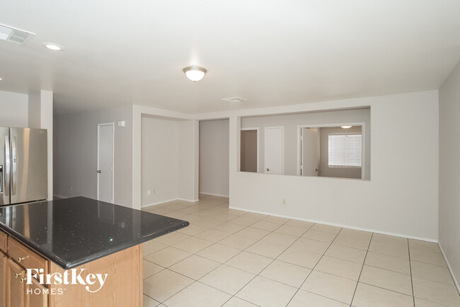 Building Photo - 705 Moonlight Mesa Dr