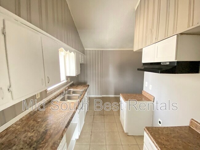 Foto del edificio - 4912 Lochinvar Rd