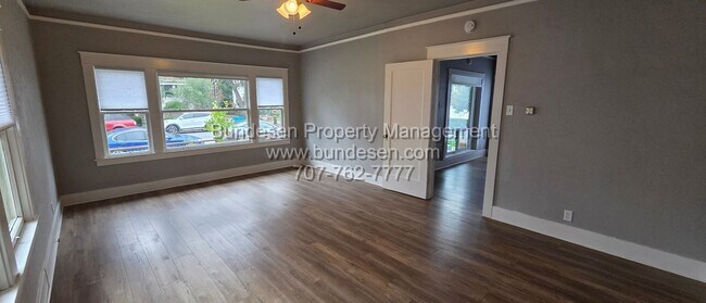 Foto del edificio - 126 Leland St