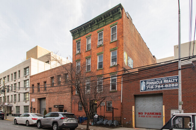 Building Photo - 516 47th Rd