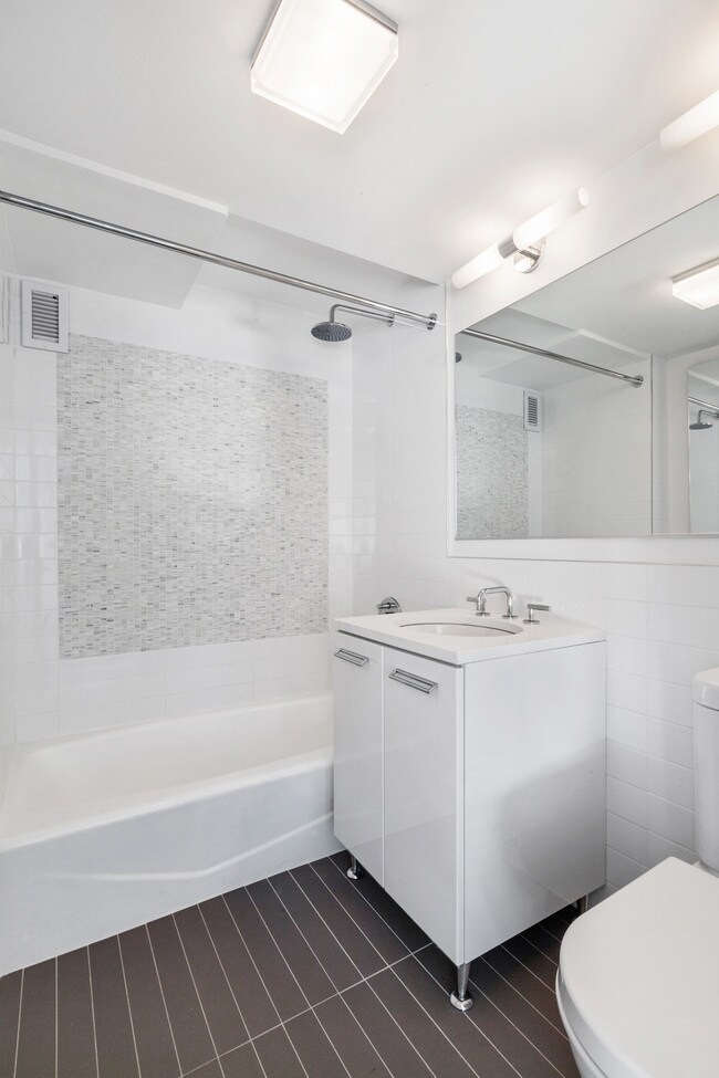 Foto del edificio - 377 E 33rd St