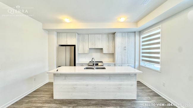 Building Photo - 170 Attwater Dr