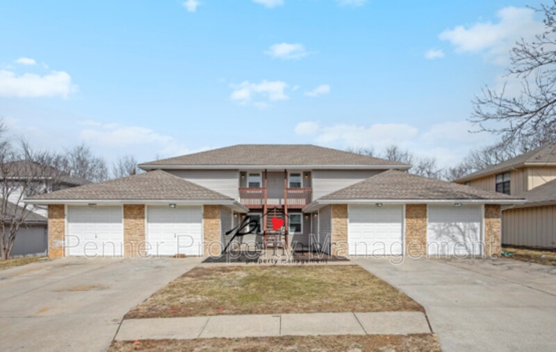 1032 NE Lindsay Ave Unit B, Lees Summit, MO 64086 Condo for Rent in