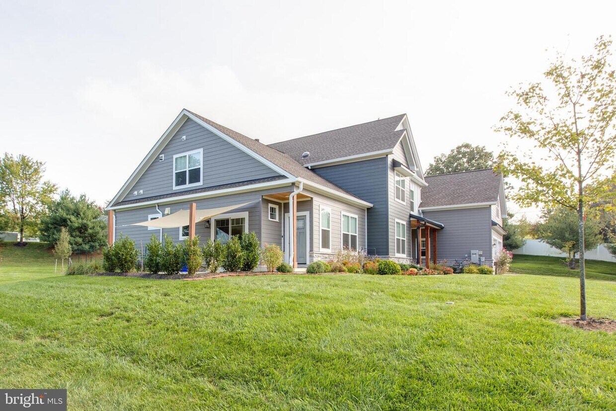 4773 Montgomery Rd, Ellicott City, MD 21043 House Rental in Ellicott