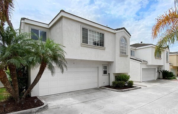 Building Photo - 2525 Orange Ave