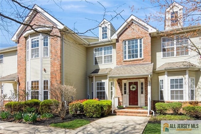 Building Photo - 199 Pinelli Dr
