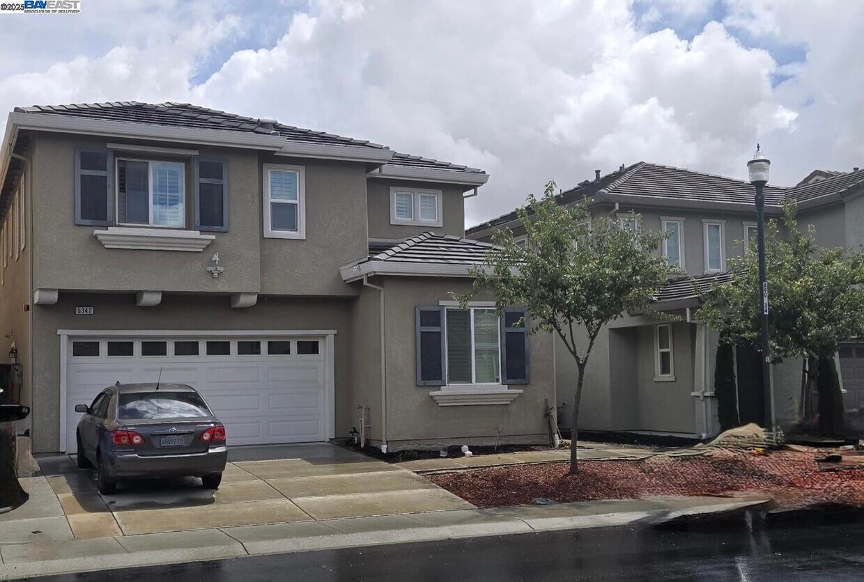 Primary Photo - 5342 Gramercy Cir