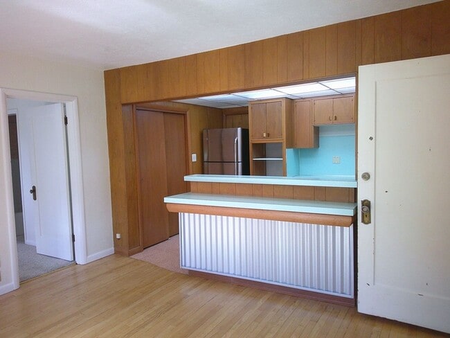 Building Photo - Morand 303