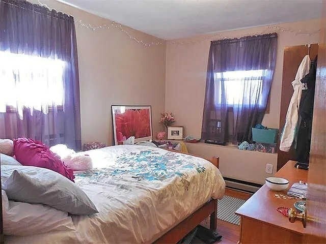 Building Photo - 122 Central St