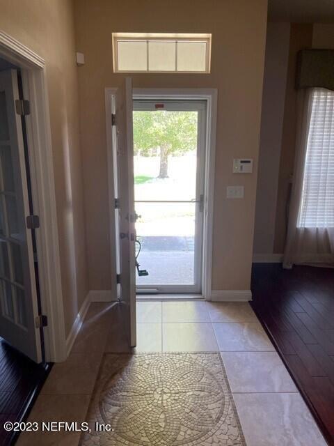 Building Photo - 10935 Stanton Hills Dr E