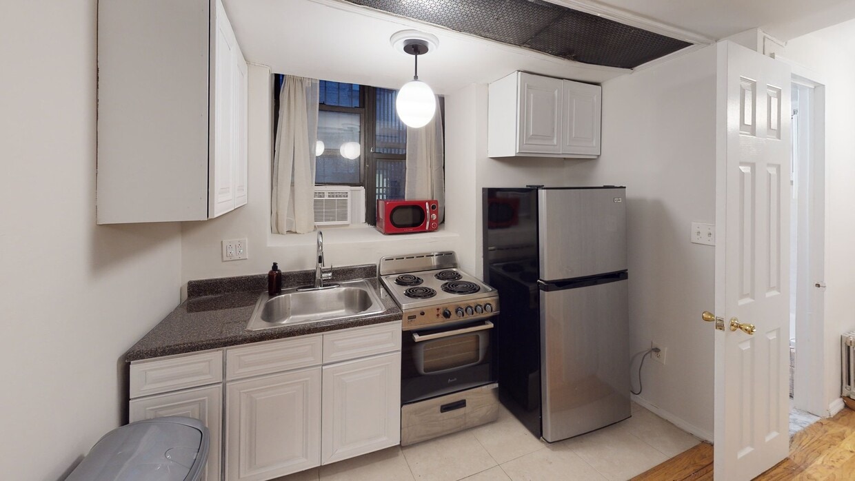 Photo - 736 Riverside Dr Apartment