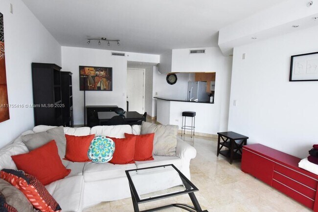 Foto del edificio - 801 Brickell Key Blvd
