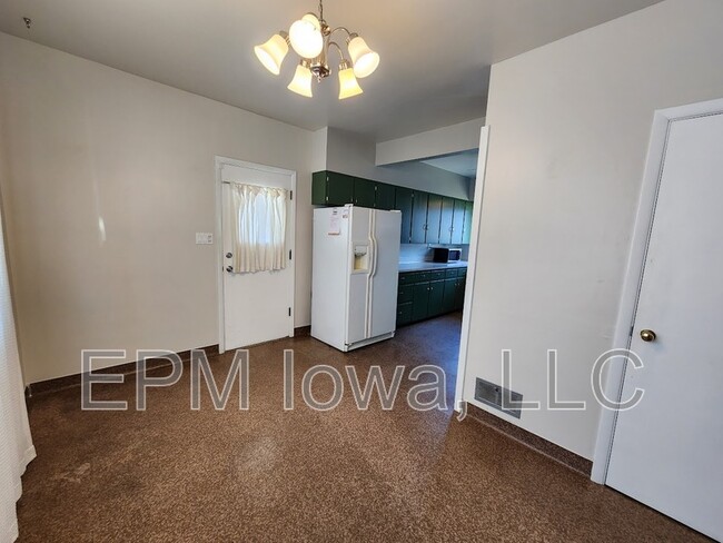 Foto del edificio - 218 21st Ave SW