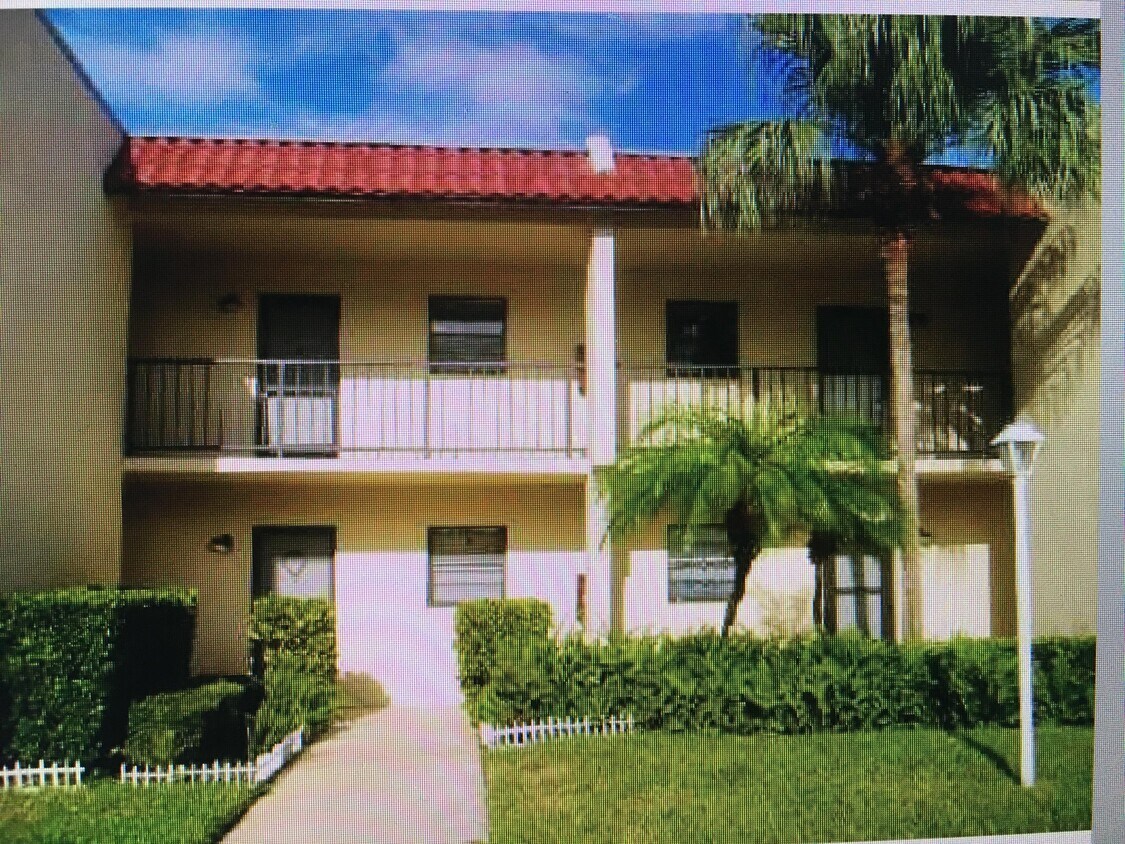 Primary Photo - 2050 Oleander Blvd