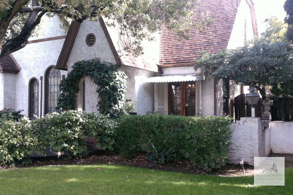 Foto principal - Beautiful 3 Bedroom home located in the Hi...