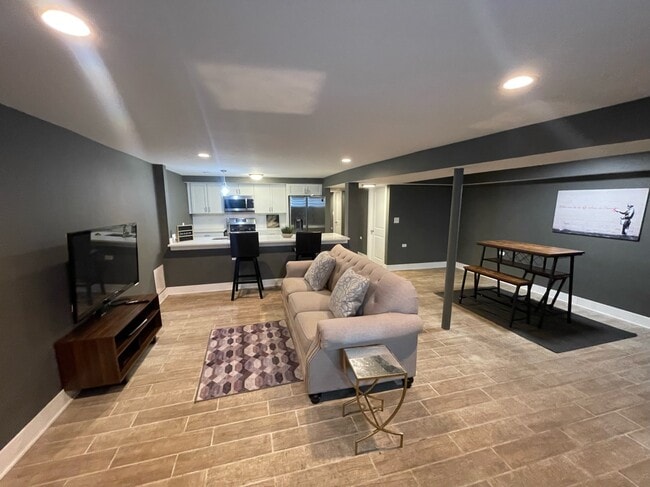 Building Photo - 4836 S Michigan Ave Building Photo - 4836 S Michigan Ave