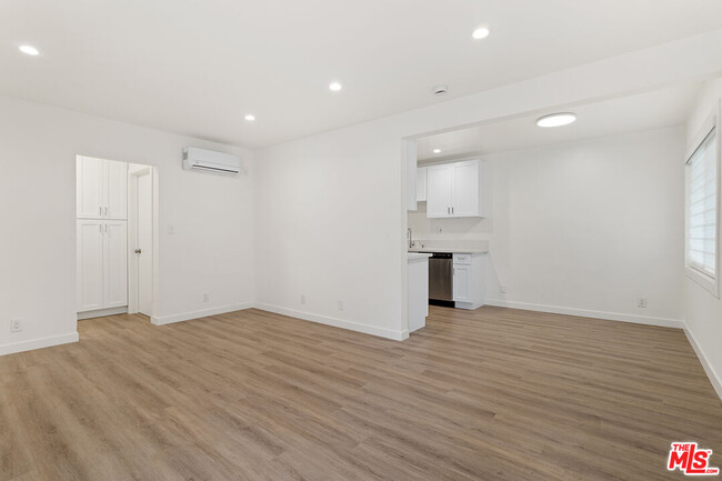 Building Photo - 2908 141st Pl
