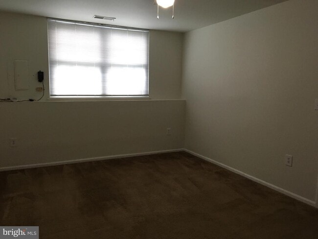 Building Photo - 7216 Lost Spring Ct