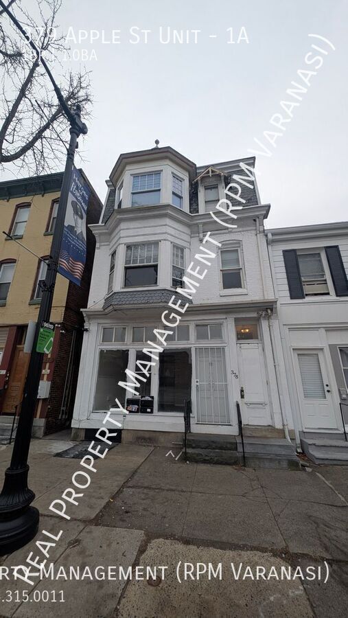 Building Photo - 379 Apple St