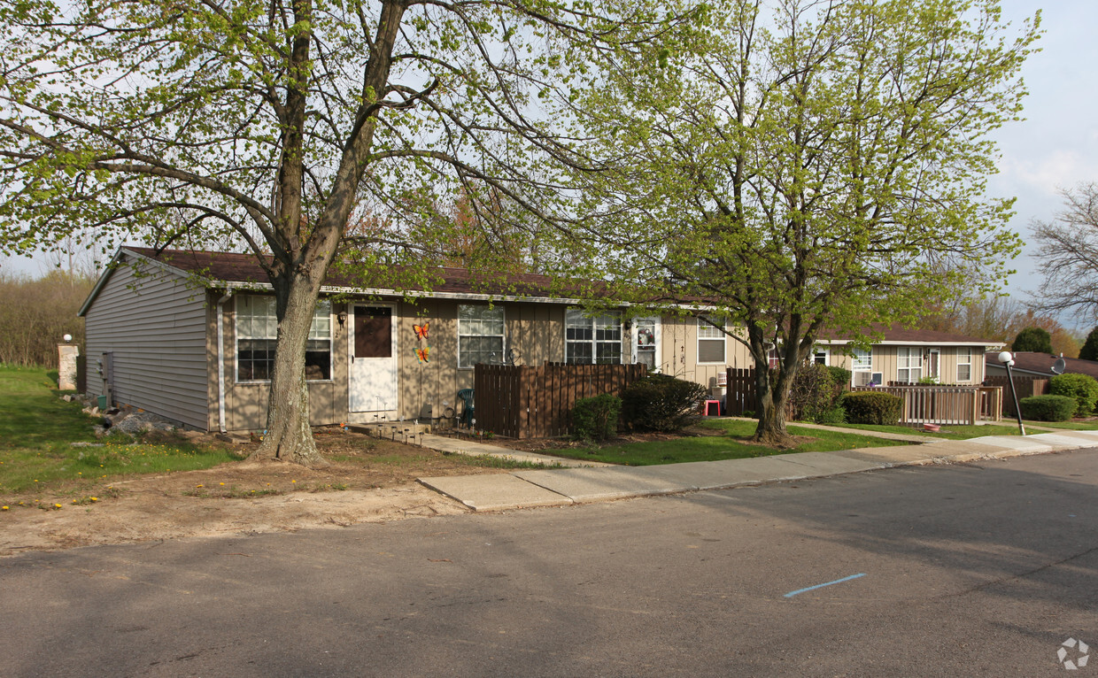 Brookwood Way - Brookwood Way Apartments