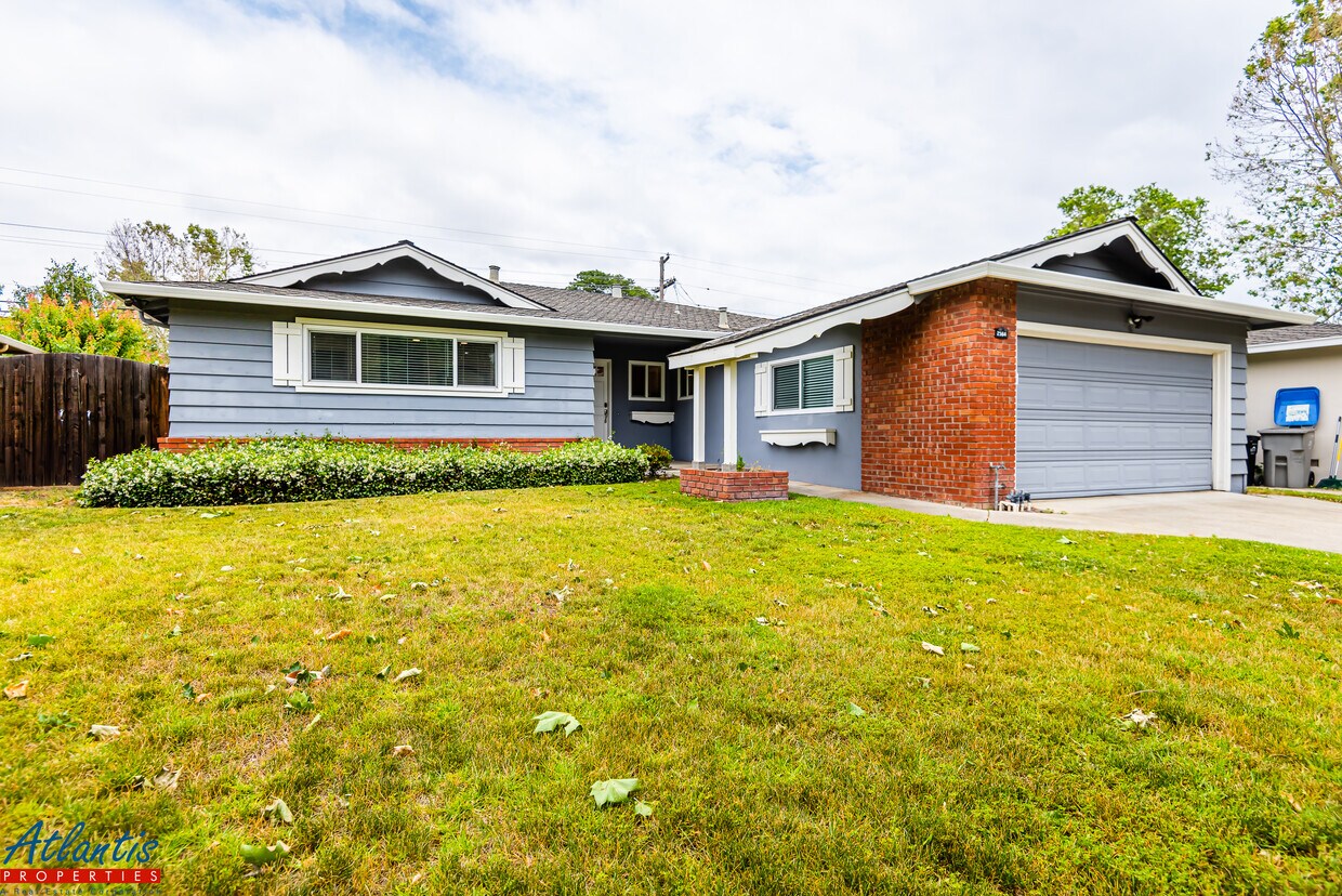 Primary Photo - 2564 Malaga Dr