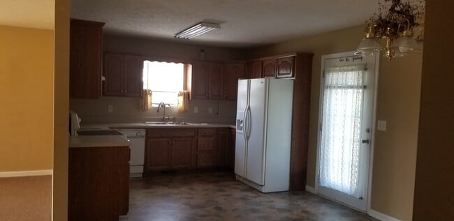 Foto del edificio - 3 Bedroom 1 Bath Home