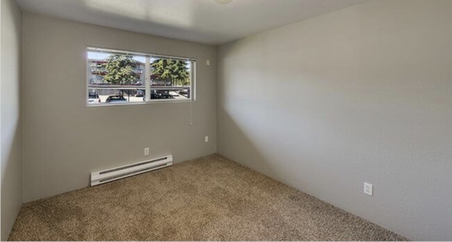 Building Photo - 3031 S 192nd St