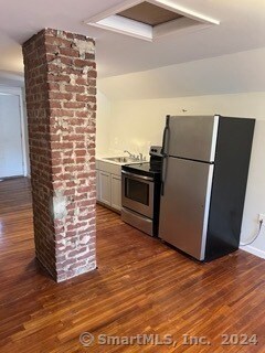 Building Photo - 96 Chestnut St
