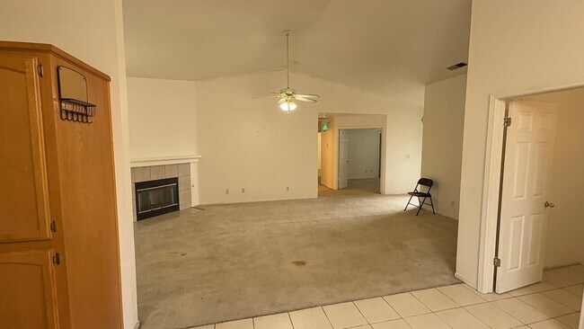 Foto del edificio - 4275 W Harvard Ave