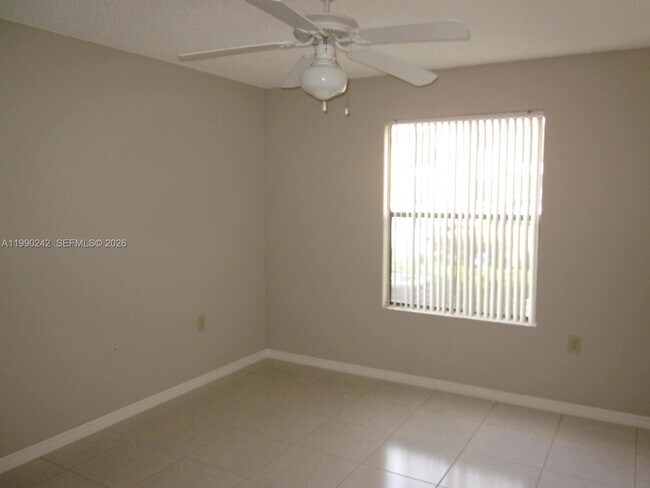 Building Photo - 15051 SW 103rd Ln