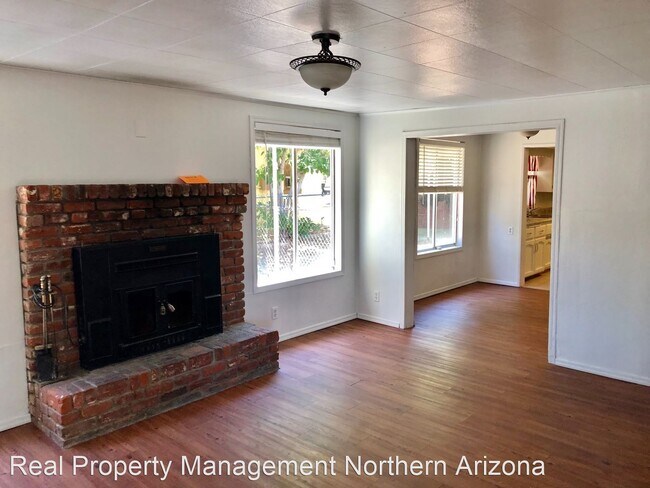 Building Photo - 3 br, 1 bath House - 2422 Lillie Ave.