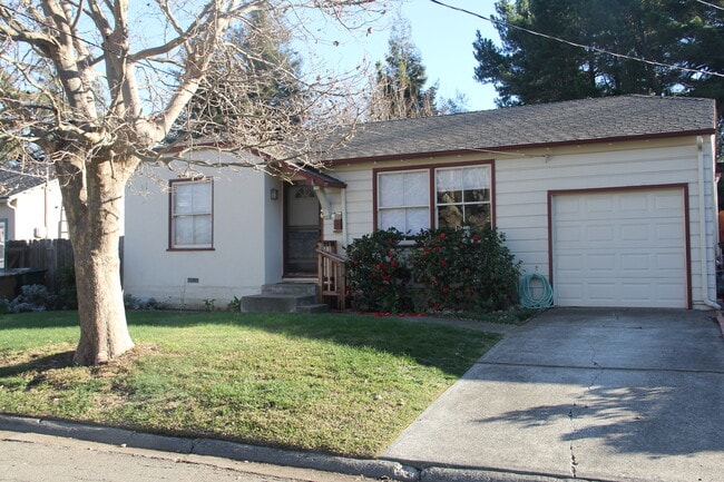 Cute Benicia Single Family Home 2 Bedroom and 1 Bathroom - Cute Benicia Single Family Home 2 Bedroom and 1 Bathroom