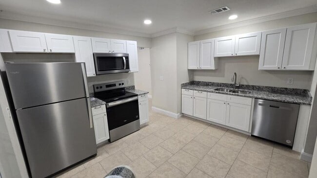 Foto del edificio - 556 Lambright Rd