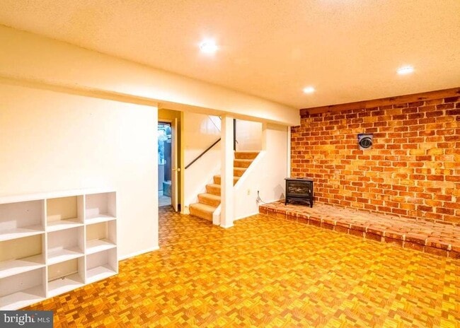 Building Photo - 249 Canfield Terrace