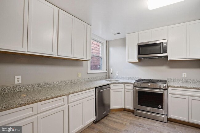 Building Photo - 1810 13th St NW