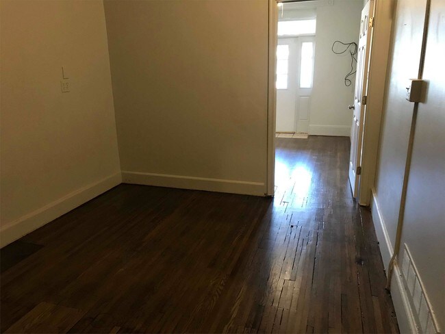 Building Photo - 28 N Broad St