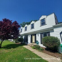 Building Photo - 9220 Fort Foote Rd