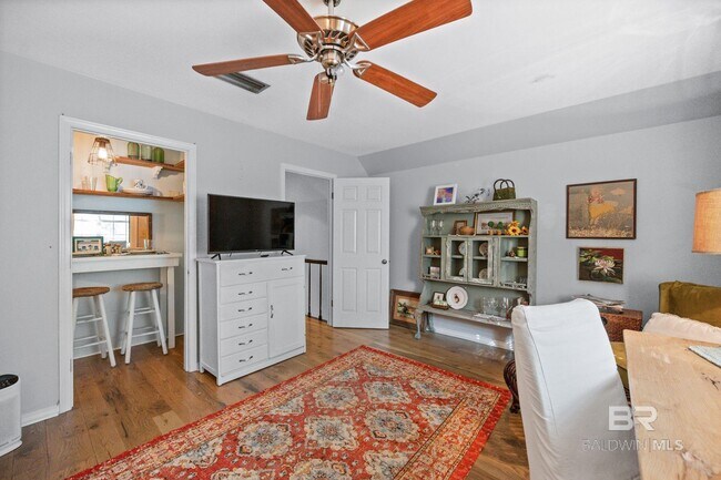 Foto del edificio - 20971 Bishop Rd