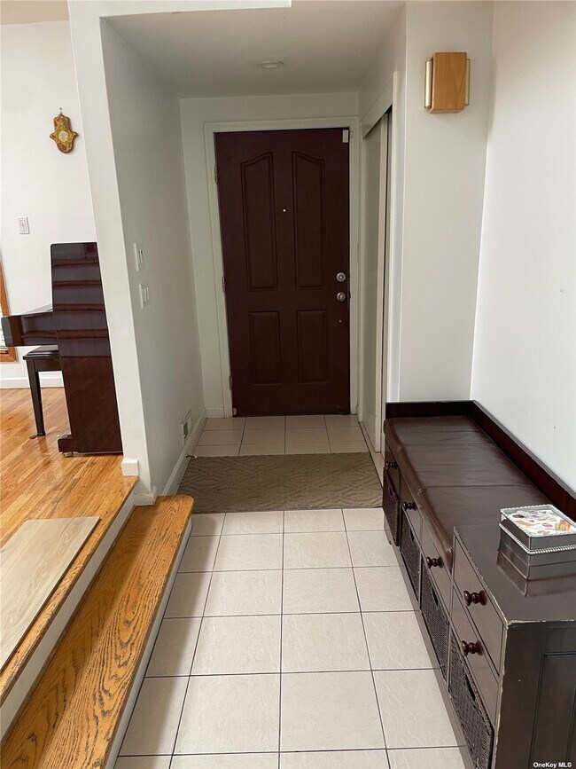 Building Photo - 15 Steven Dr