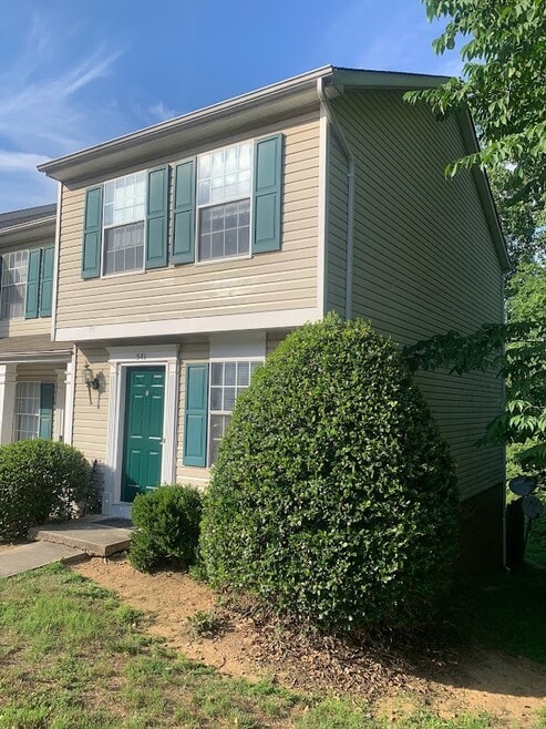 Building Photo - 541 Lex Dr