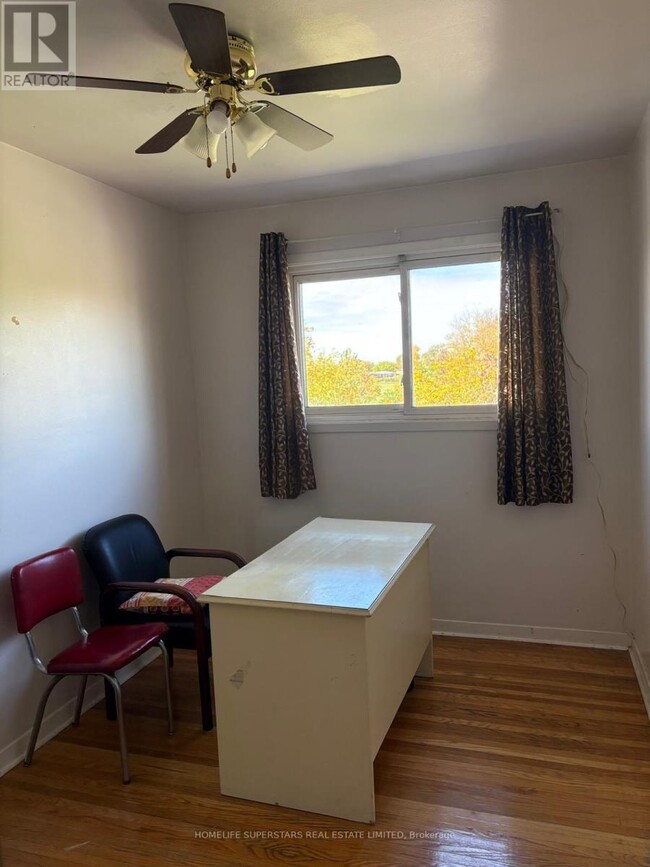 Photo du bâtiment - 3787 Teeswater Rd