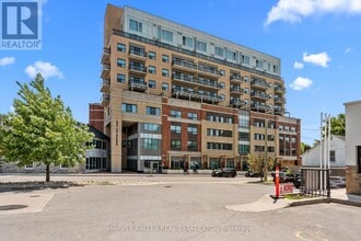Building Photo - 652 Princess St