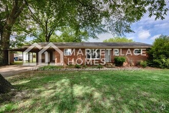 Building Photo - 104 Edinburgh Dr