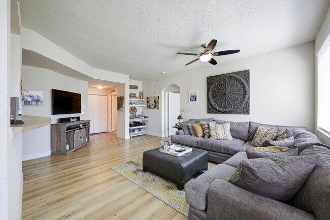 Foto del edificio - 11037 Legacy Blvd
