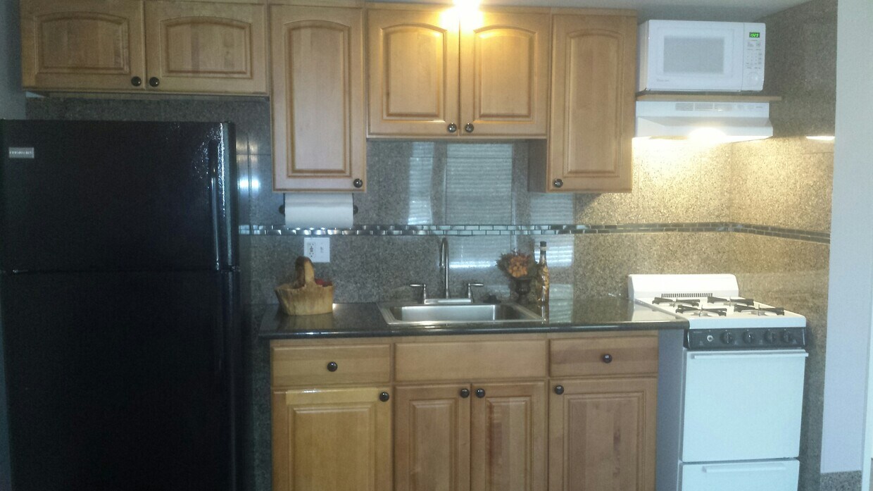 Efficiency Kitchen - 448 W Milford St