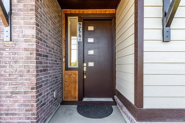 Foto del edificio - 6396 Nelson Ct