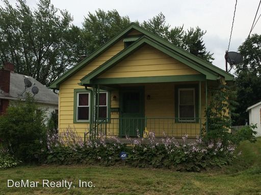 Primary Photo - 933 E Dewey Ave