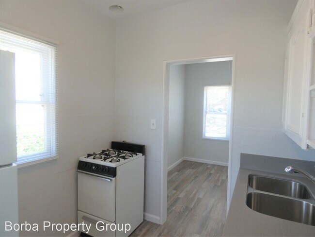 Foto del edificio - 767 E Sunrise Blvd