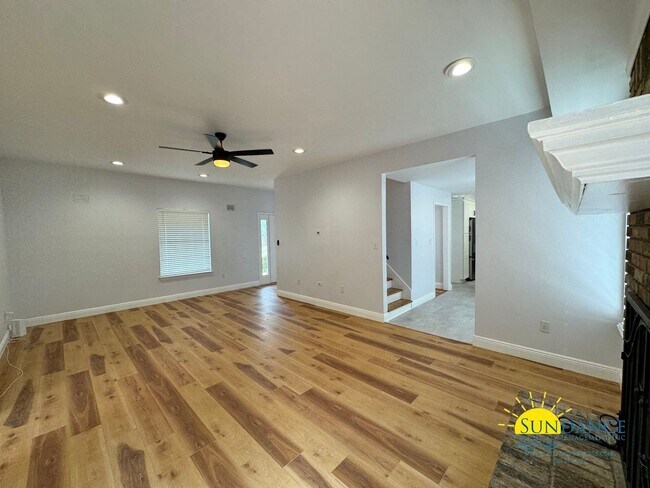 Foto del edificio - Stunning 4 Bedroom Home in Bluewater Bay!