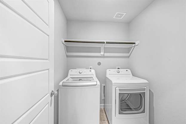 Foto del edificio - 21623 Surf Pt Ln